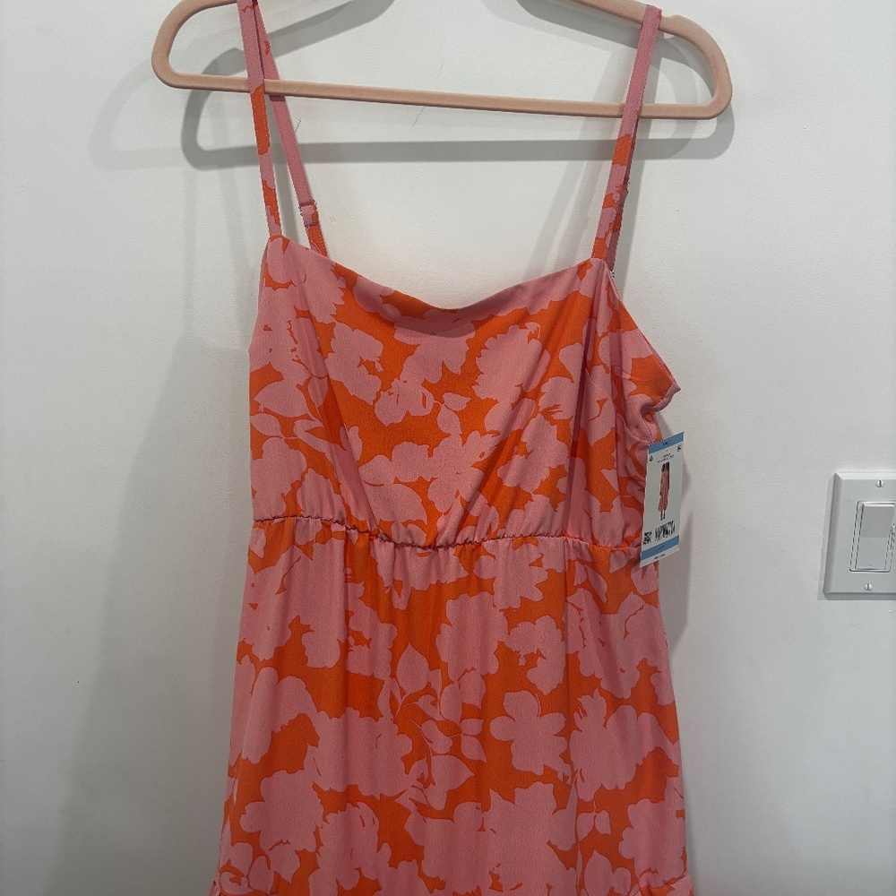 Social Standard by Sanctuary Smocked Back Dress • Large • Melon Floral (Pink/Ora